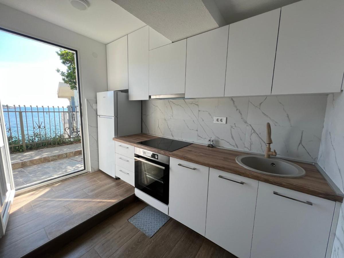 Azzure Apartment ウルツィニ エクステリア 写真
